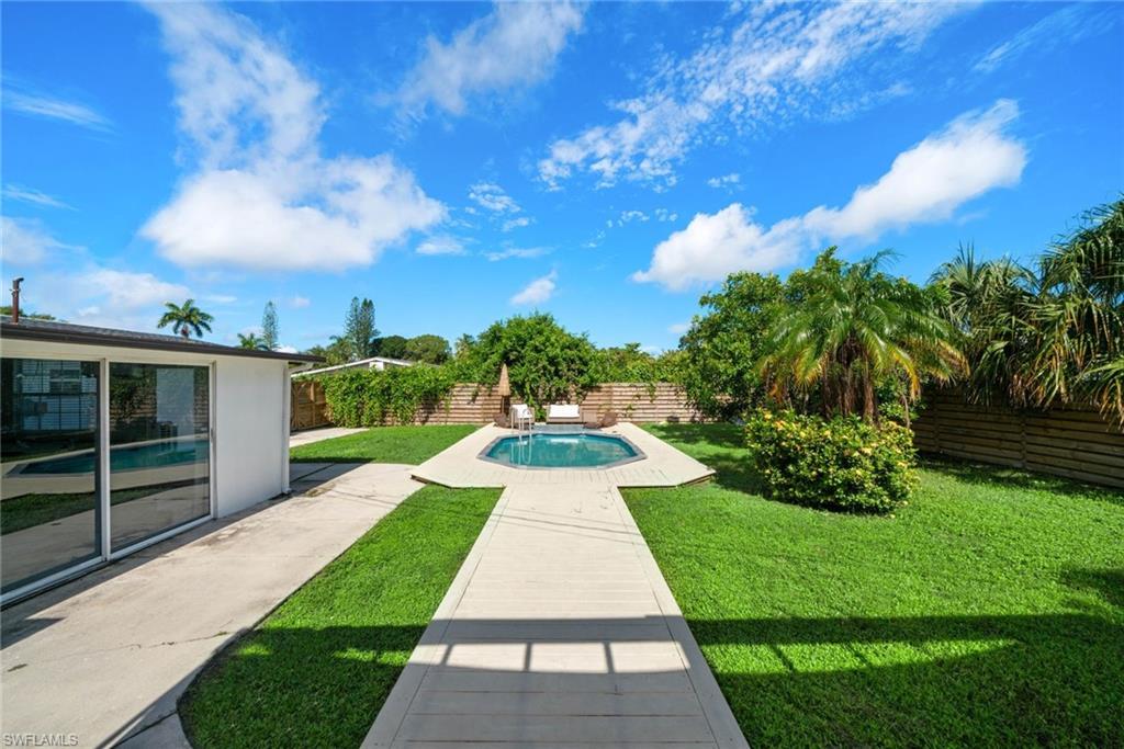 3999 Guava DR