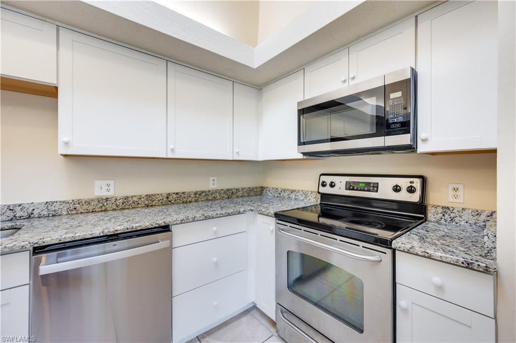 1482 La Petite CT