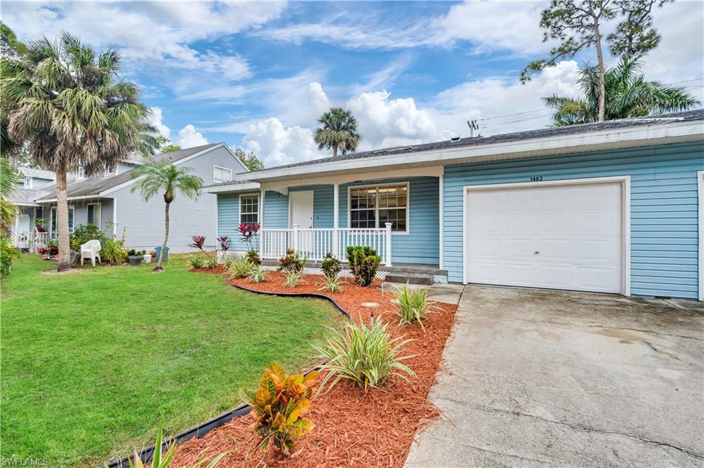 1482 La Petite CT