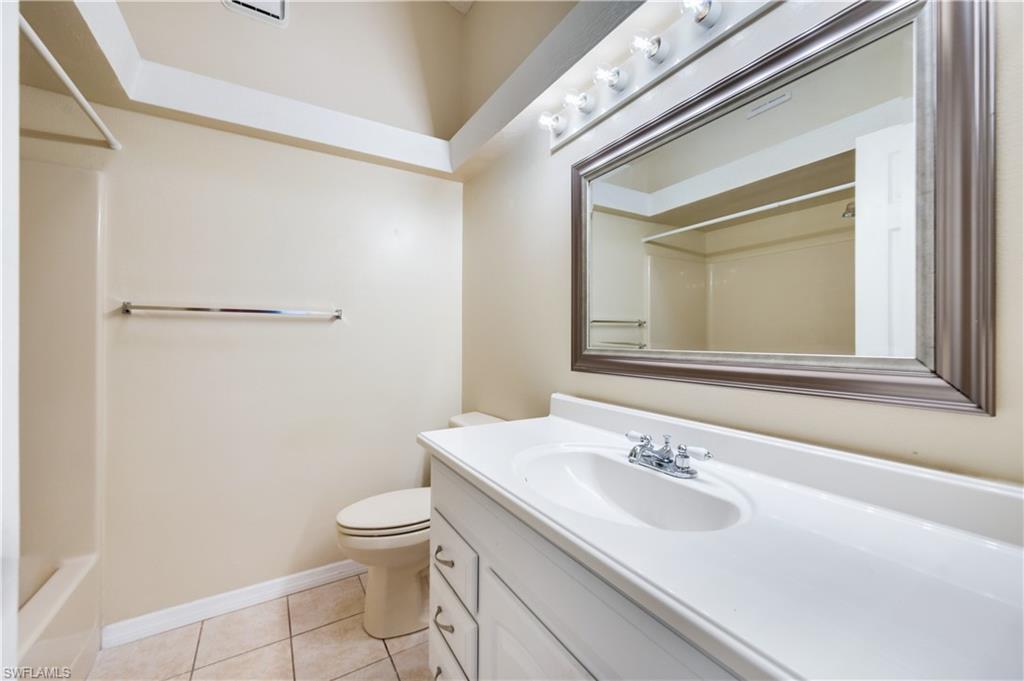1482 La Petite CT