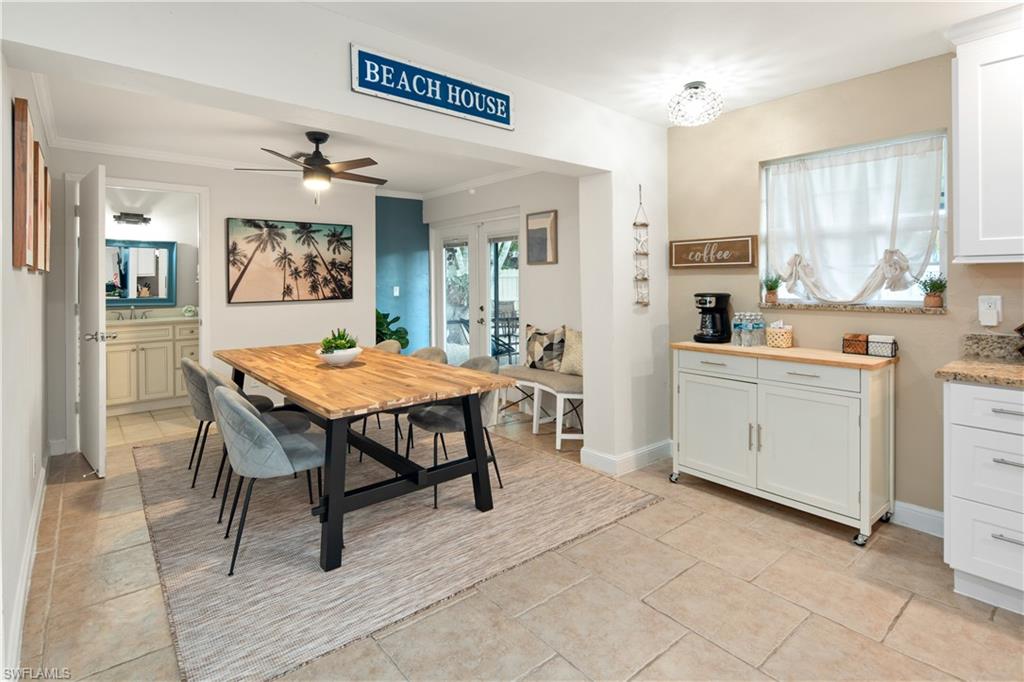 900 Coconut CIR W