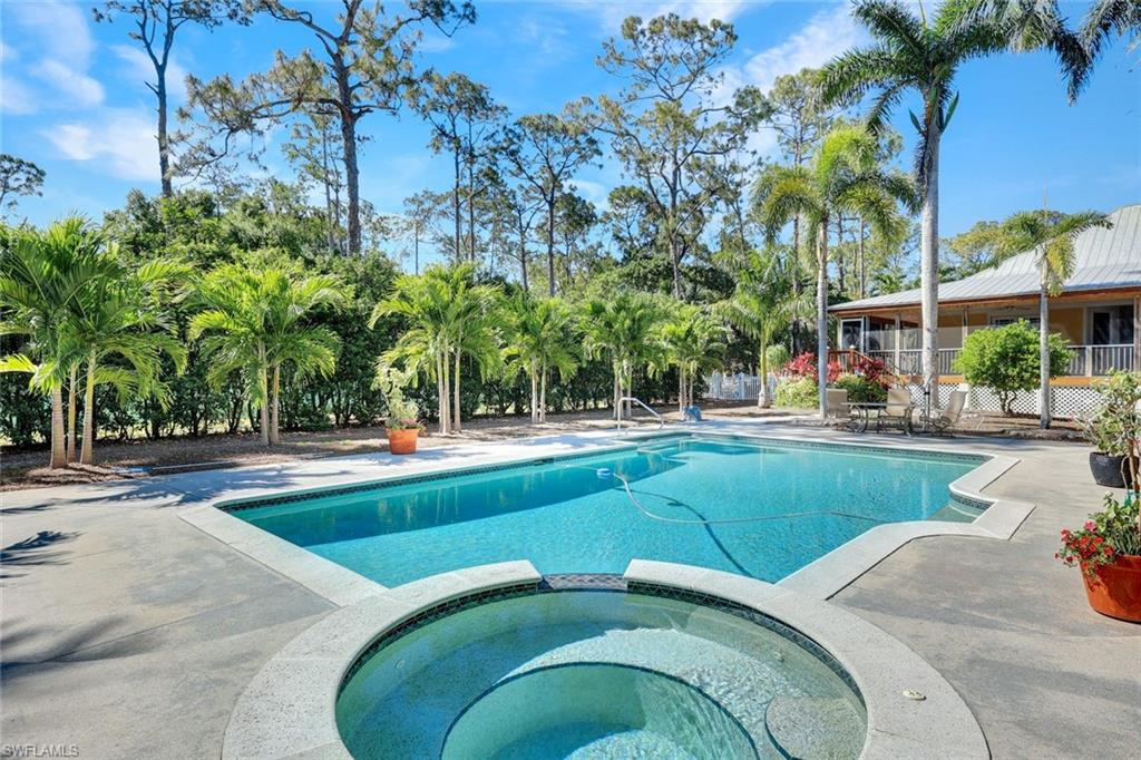 5660 English Oaks LN