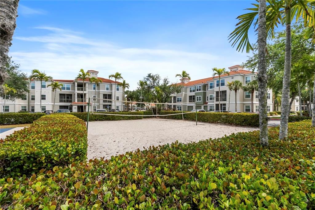 23560 Walden Center DR # 306