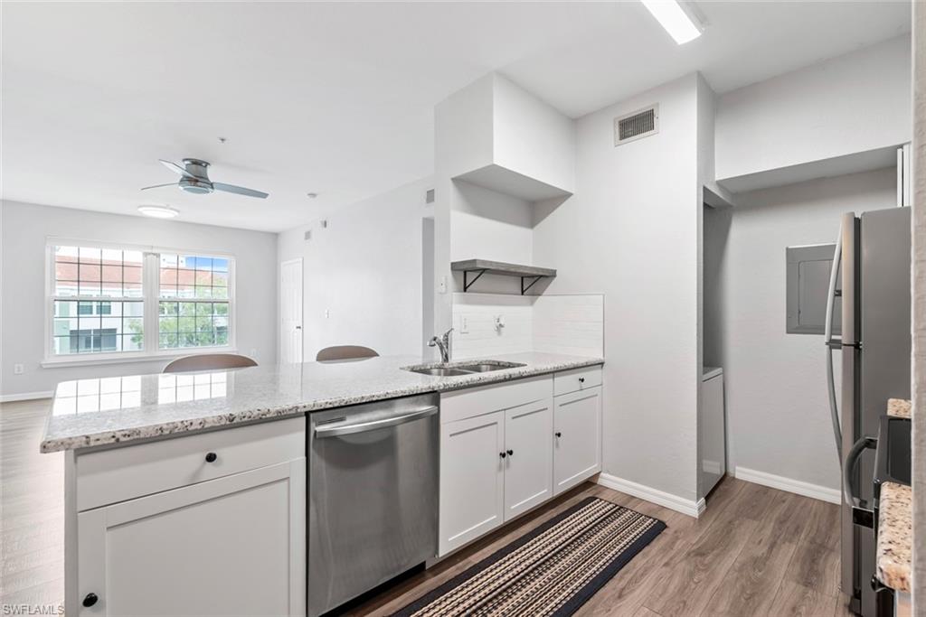 23560 Walden Center DR # 306