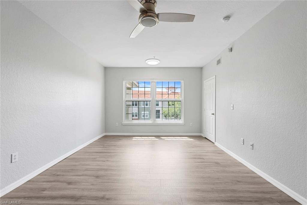 23560 Walden Center DR # 306