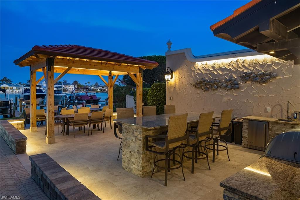 3430 Gulf Shore BLVD N # 4I