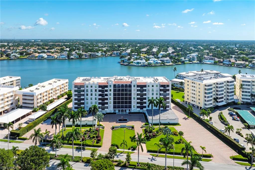 3430 Gulf Shore BLVD N # 4I