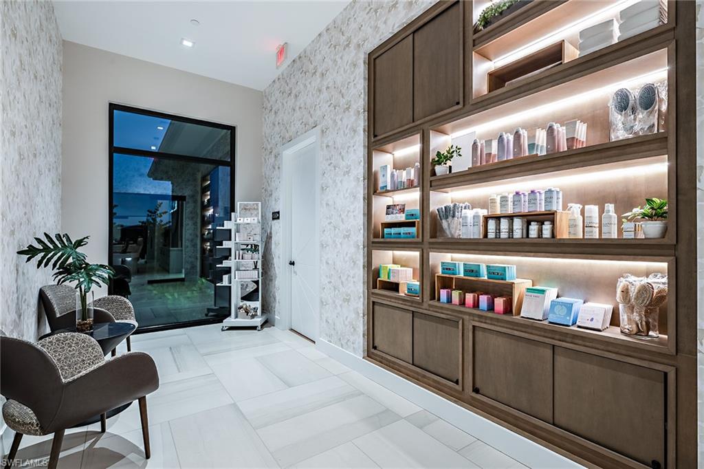 15323 Lucerna ST # 104, NAPLES Unit: 104