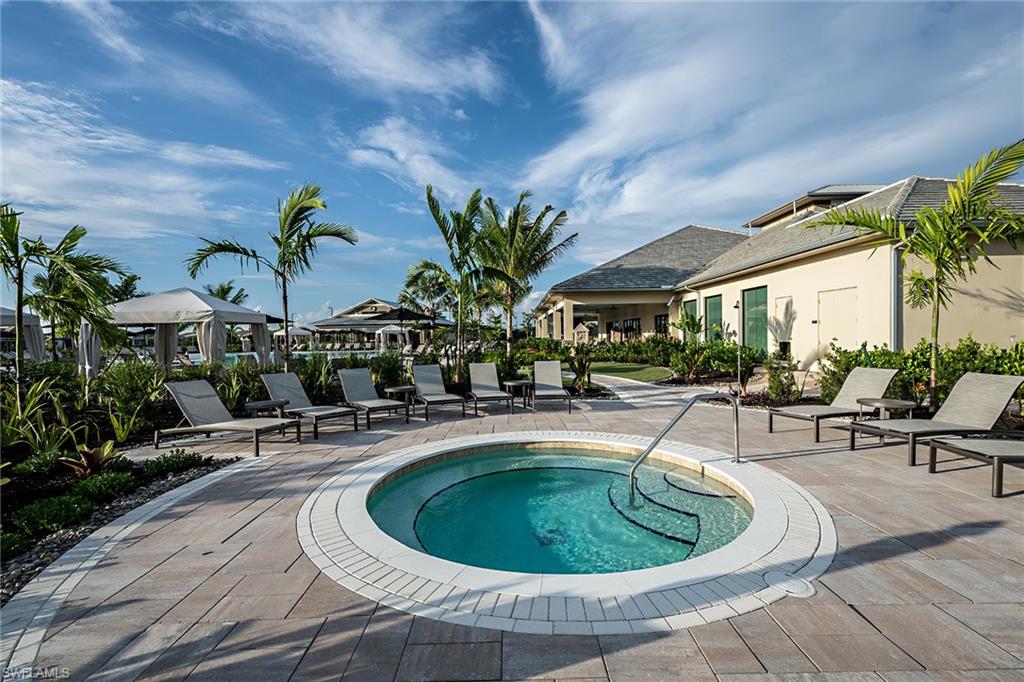 15323 Lucerna ST # 104, NAPLES Unit: 104