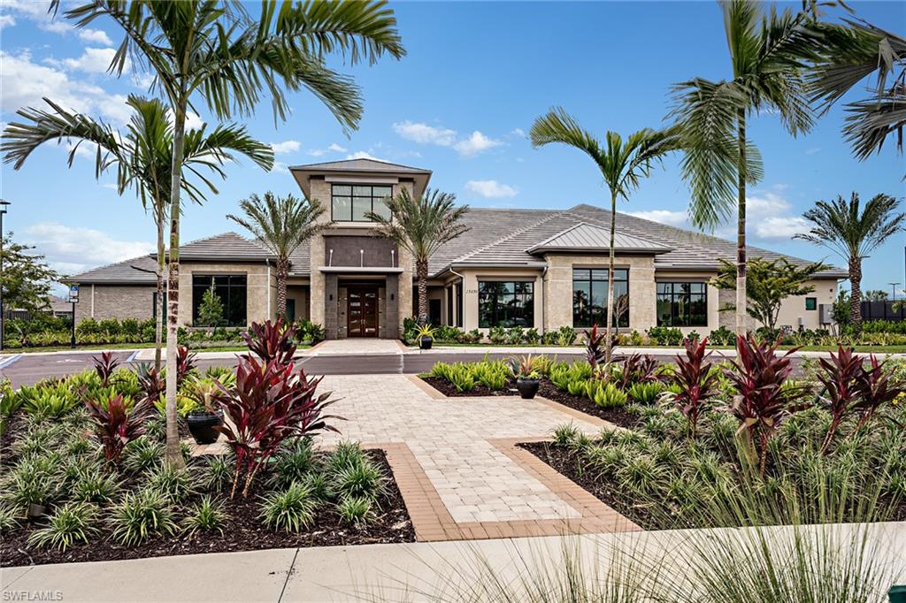 15323 Lucerna ST # 104, NAPLES Unit: 104