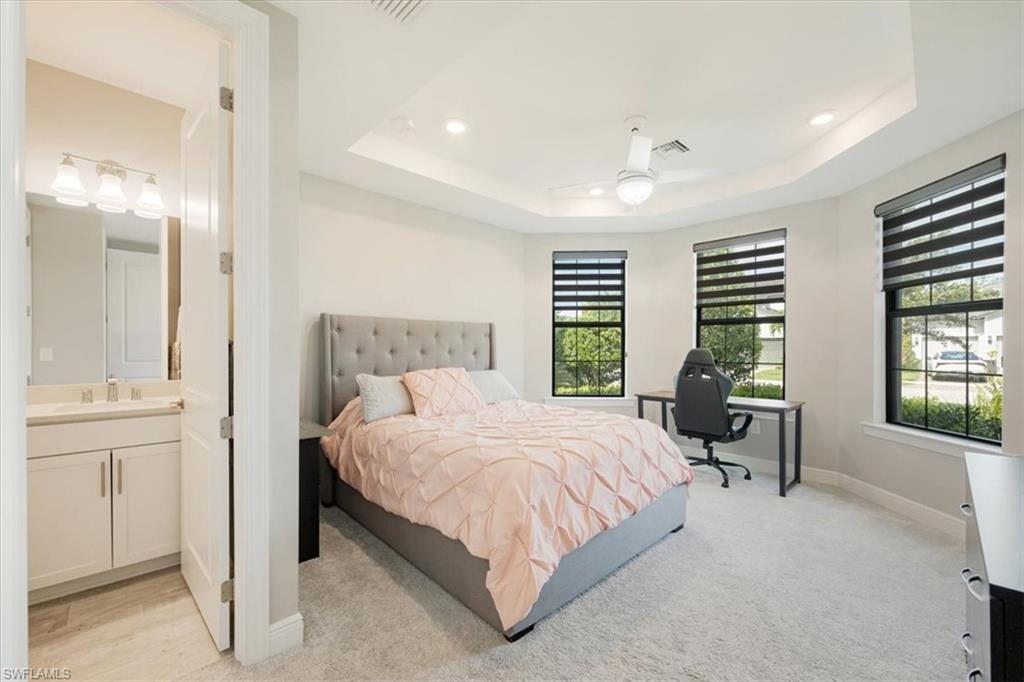9112 Snowy Owl WAY