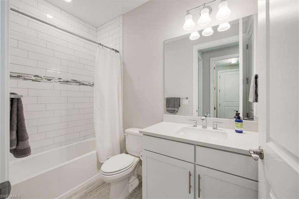 9112 Snowy Owl WAY