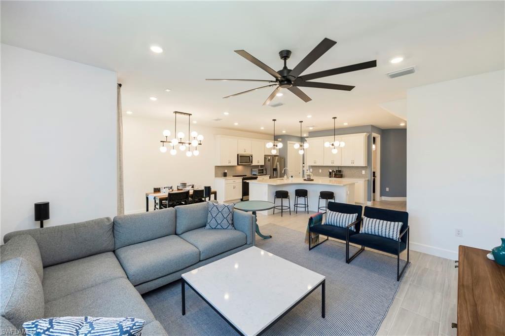 4353 Sonoma Oaks CIR