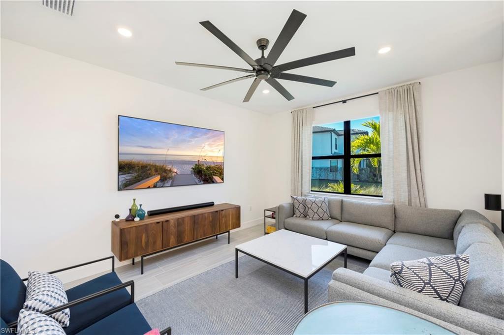 4353 Sonoma Oaks CIR