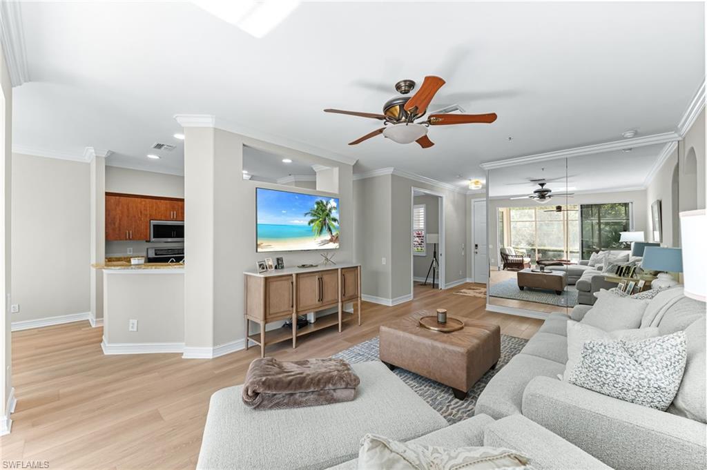 817 Carrick Bend CIR 102