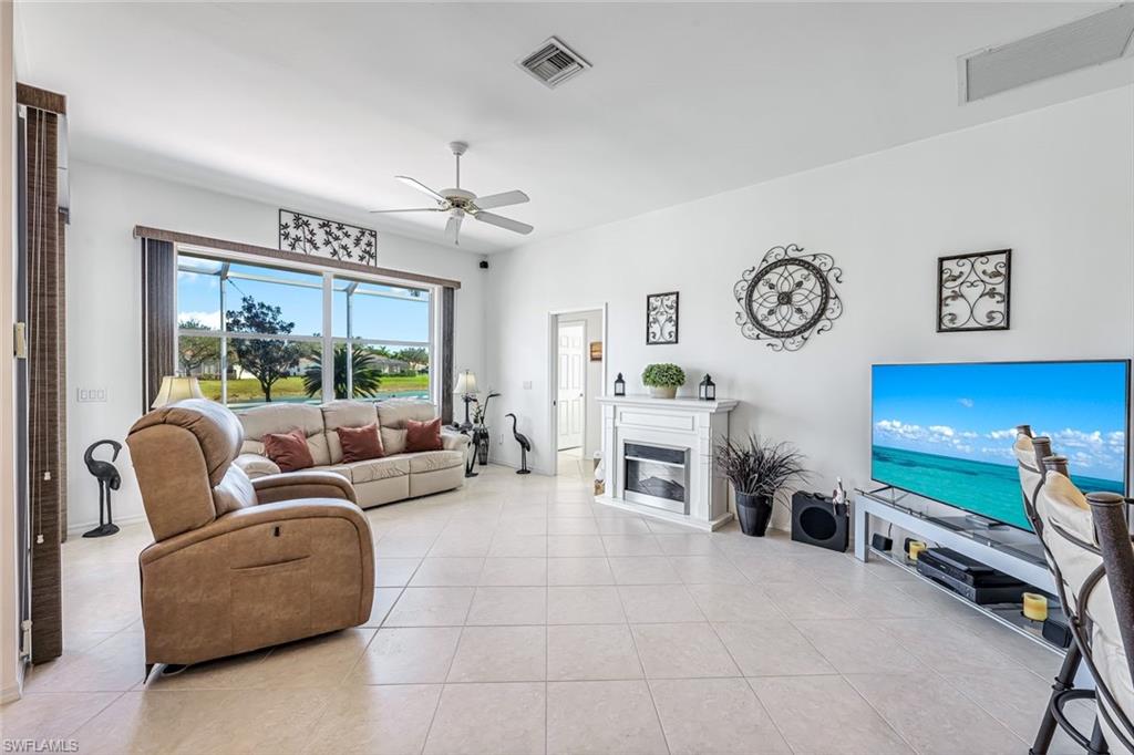 598 Grand Rapids BLVD