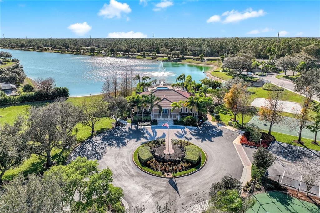 598 Grand Rapids BLVD