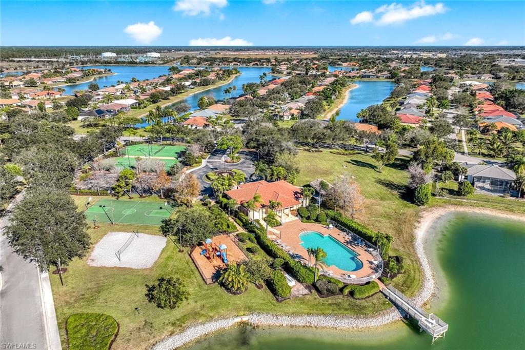 598 Grand Rapids BLVD