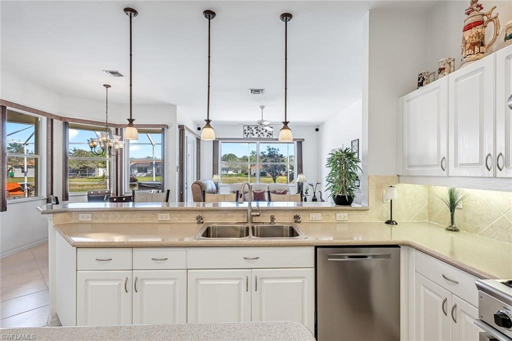 598 Grand Rapids BLVD