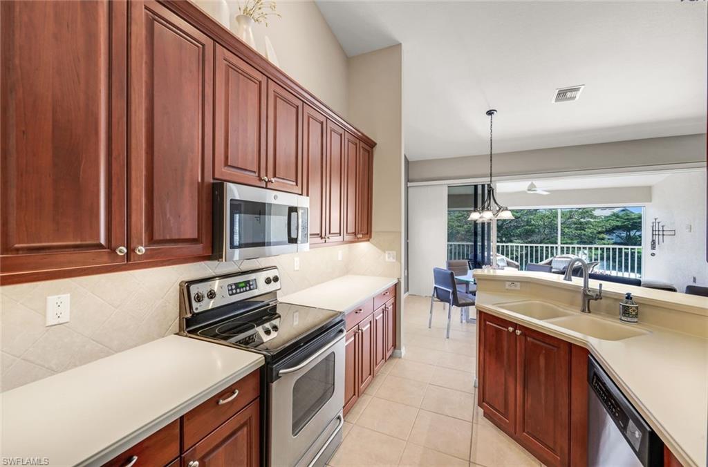 6360 Lexington CT 201