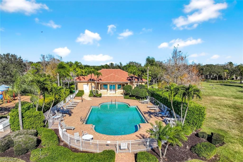 3201 Brookeview CT
