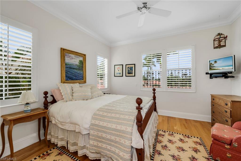 8572 Bellagio DR