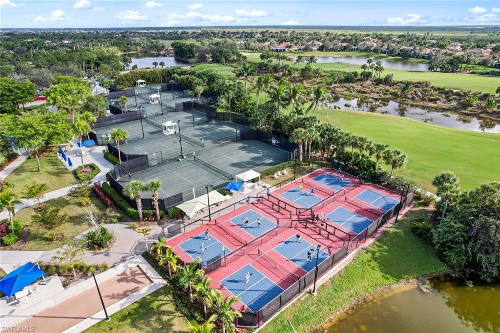 8572 Bellagio DR