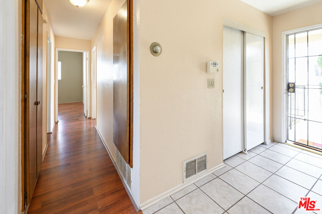 4445 W 135th St Unit: B