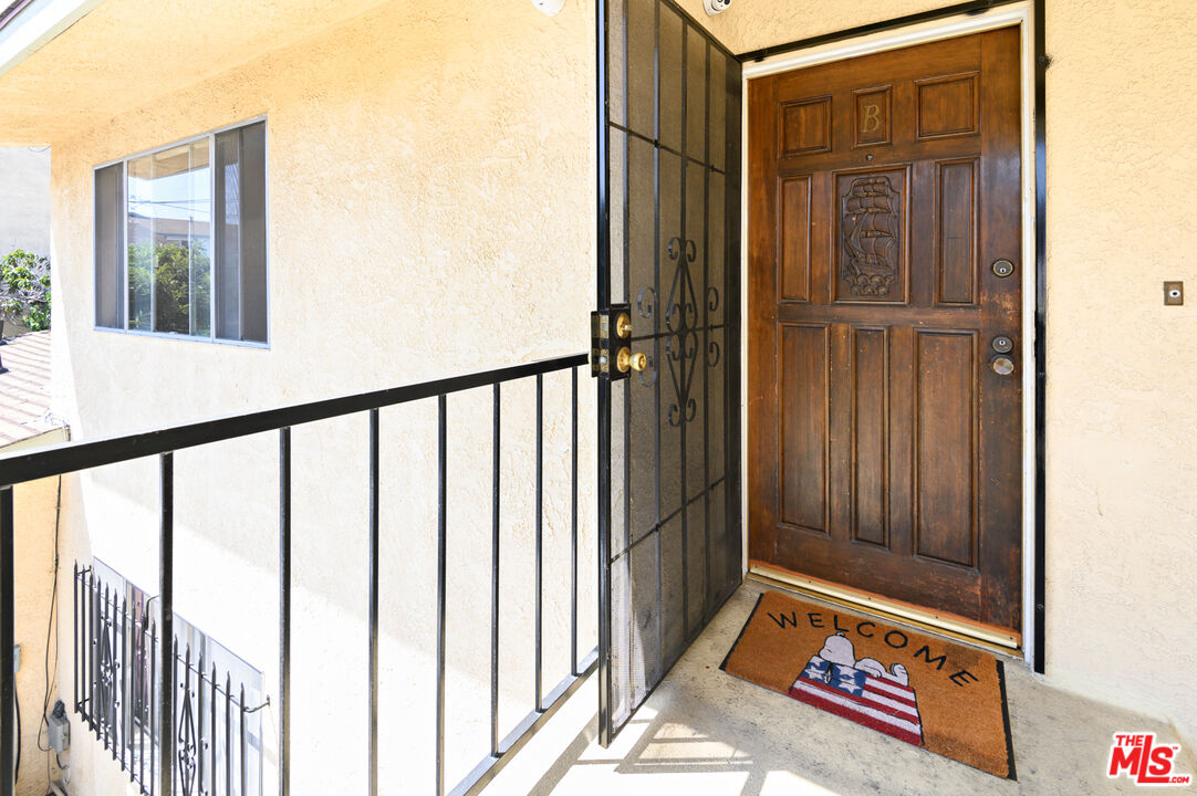 4445 W 135th St Unit: B