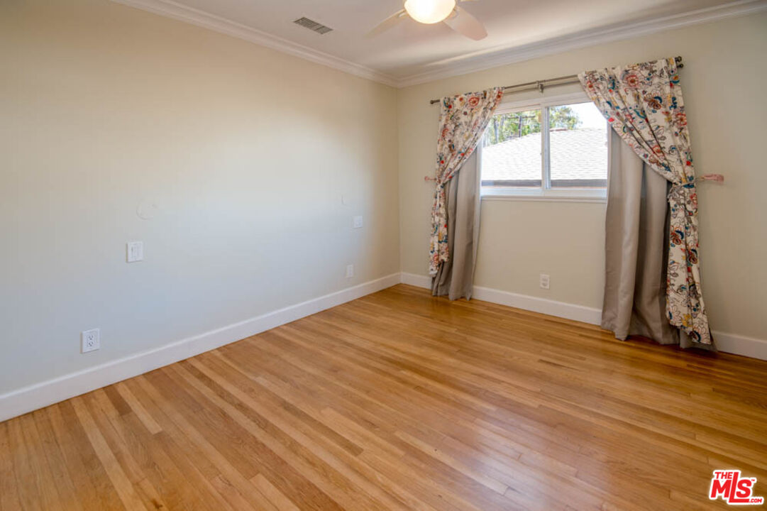 306 Calle De Arboles