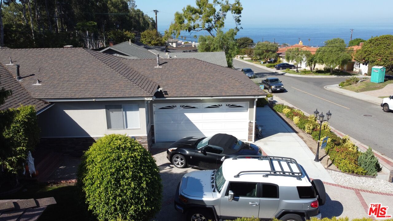 306 Calle De Arboles