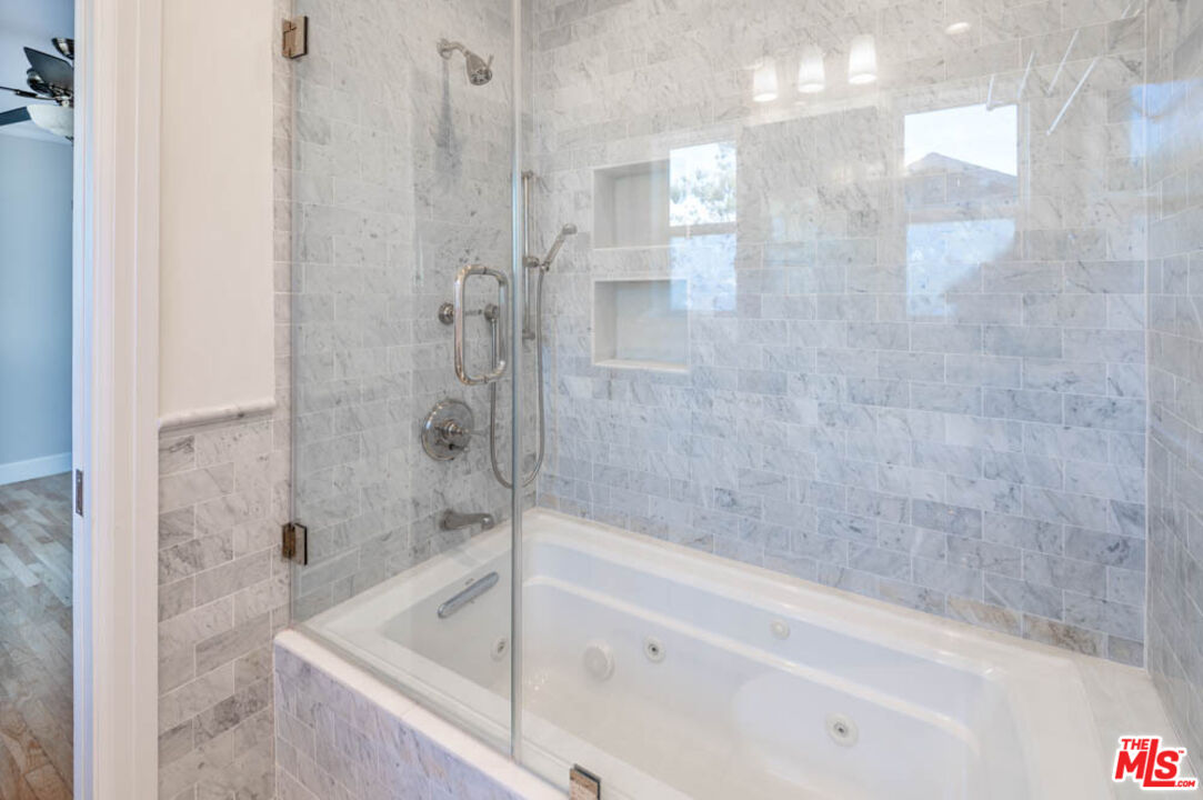 306 Calle De Arboles