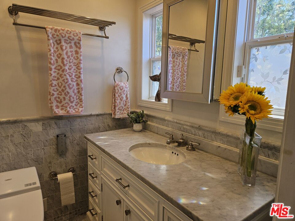 306 Calle De Arboles