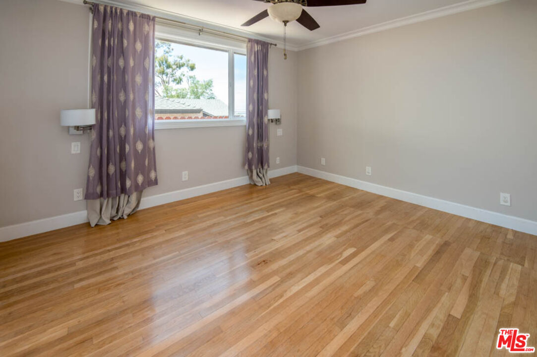 306 Calle De Arboles