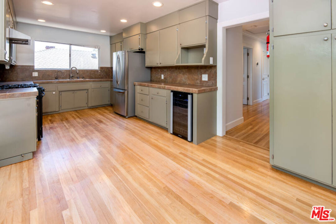 306 Calle De Arboles