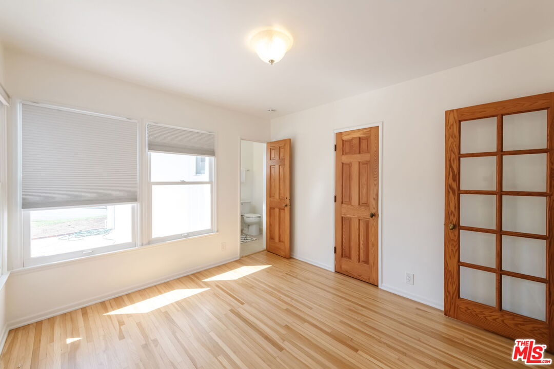 637 Via Los Miradores