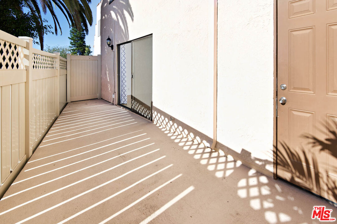 4365 Mclaughlin Ave Unit: 22