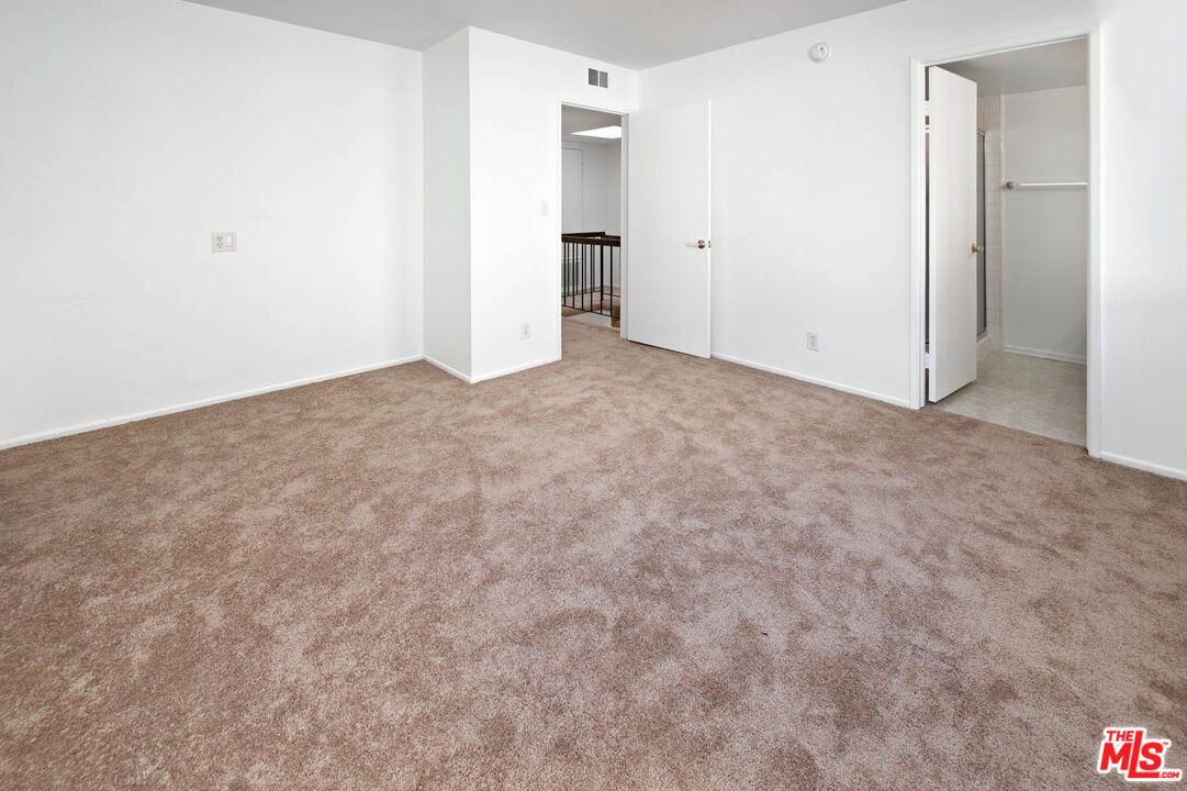 4365 Mclaughlin Ave Unit: 22