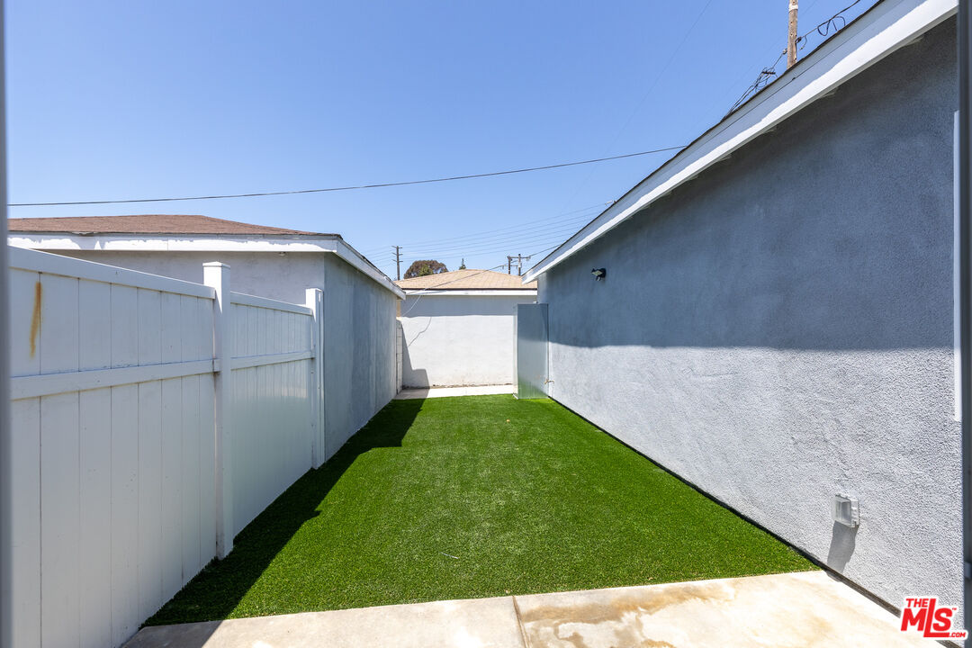 5123 W 130th St Unit: 5125