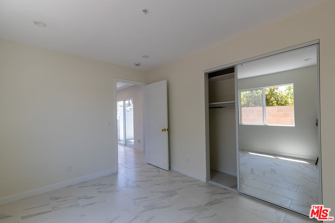 5123 W 130th St Unit: 5125