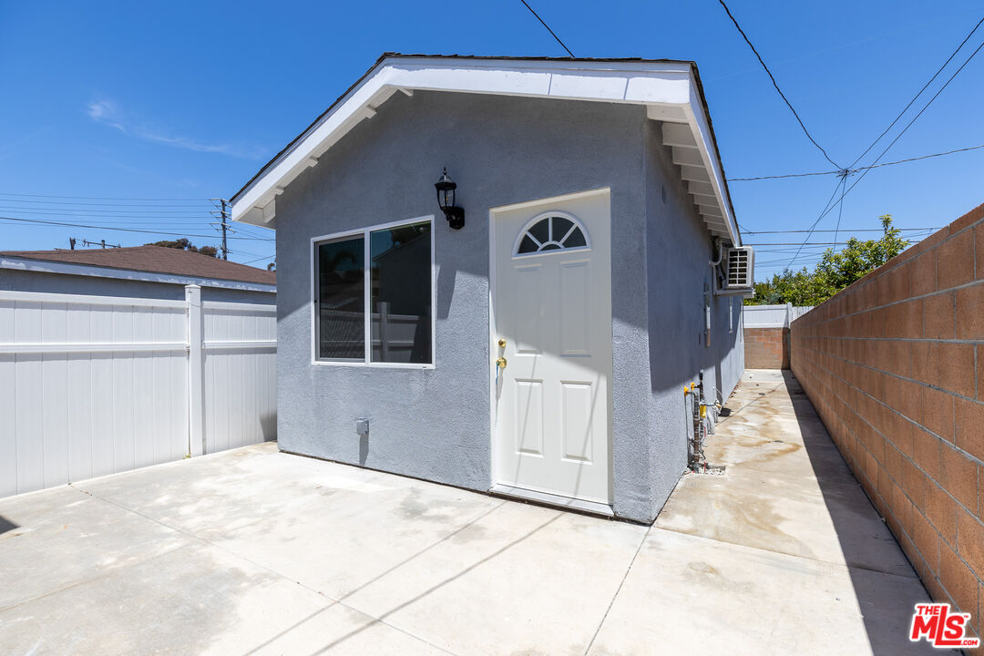 5123 W 130th St Unit: 5125