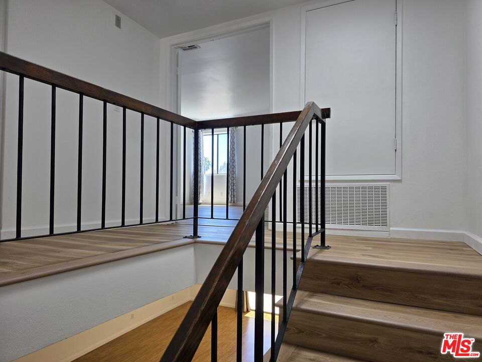 4365 Mclaughlin Ave Unit: 22