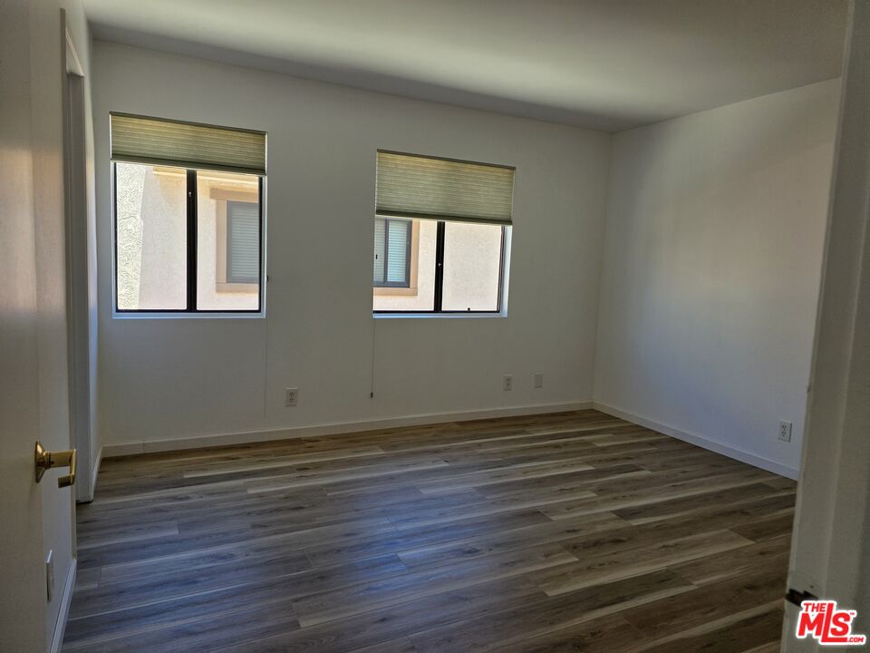 4365 Mclaughlin Ave Unit: 22