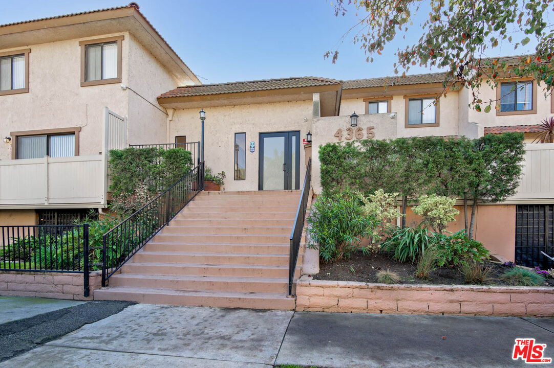 4365 Mclaughlin Ave Unit: 22