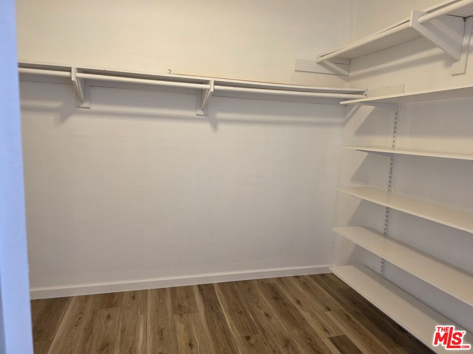 4365 Mclaughlin Ave Unit: 22