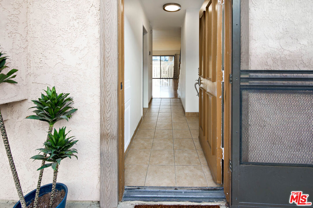 4365 Mclaughlin Ave Unit: 22