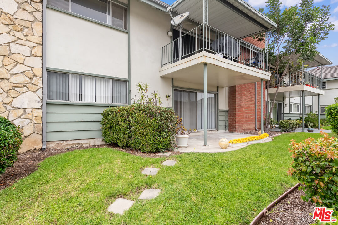 23065 Nadine Cir Unit: A