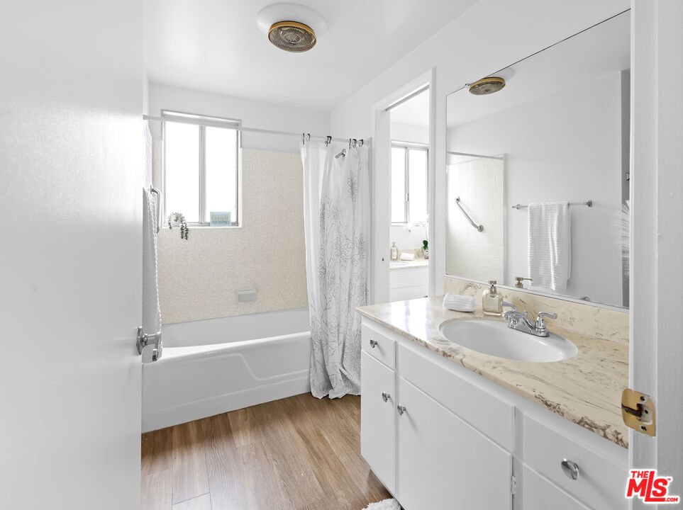 23065 Nadine Cir Unit: A