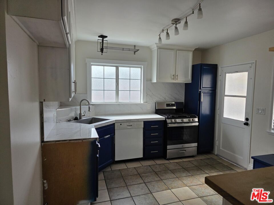 509 S Catalina Ave Unit: A