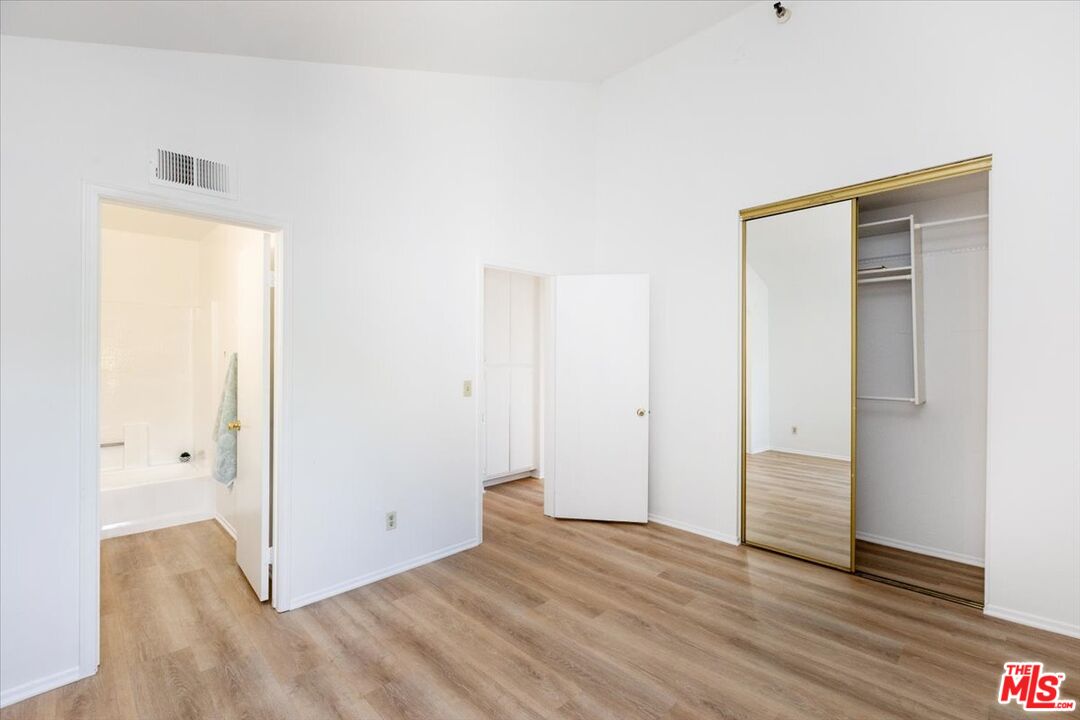 844 Magnolia Ave Unit: 14